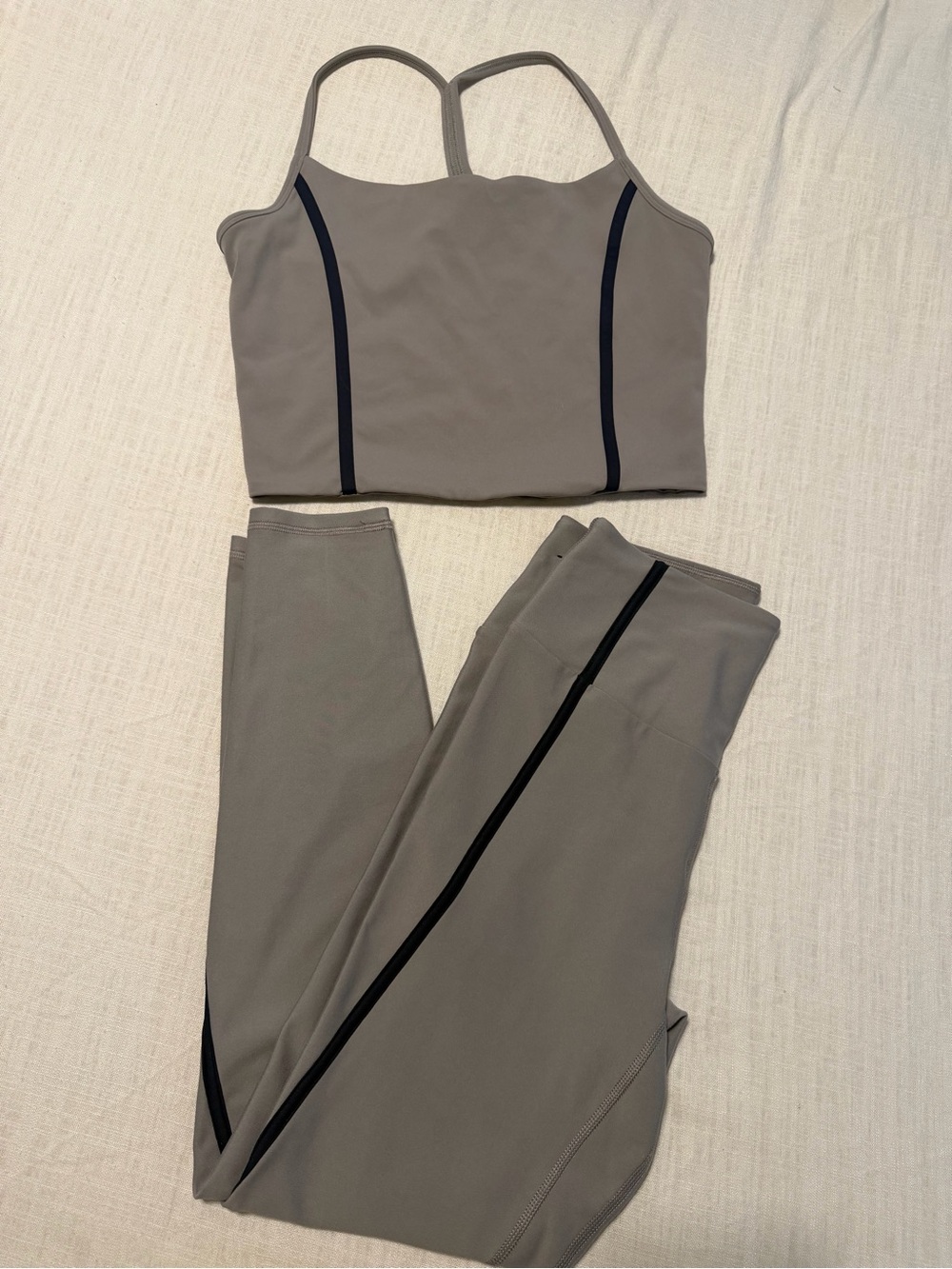 Abercrombie & Fitch Gray Active Crop Top and Leggings Set with Black Trim